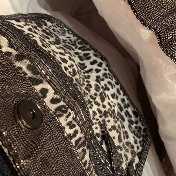 Victoria Secret Leopard print canvas tote - Picture 10 of 10